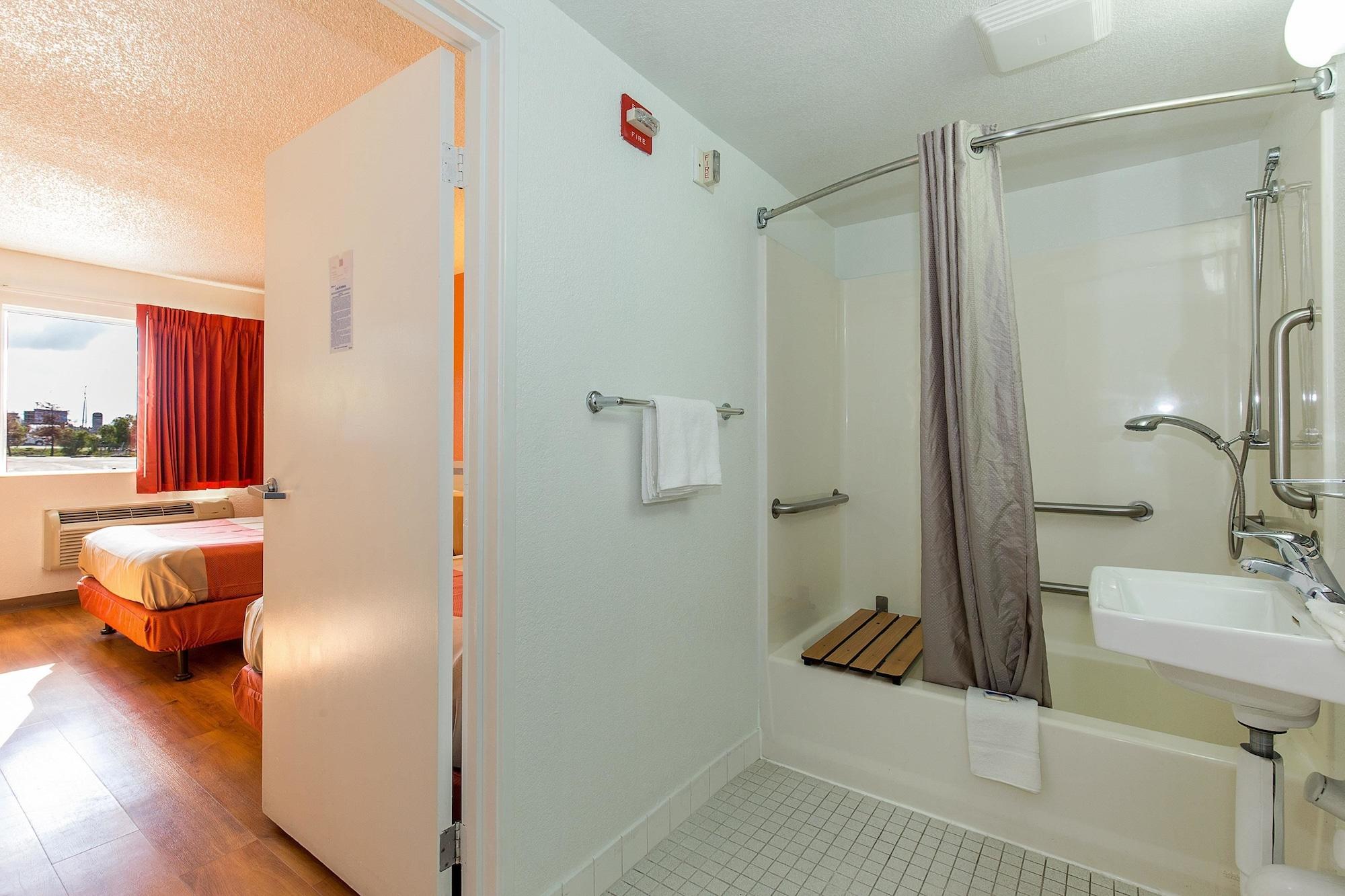 Motel 6 Hayward, Ca- Silicon Valley Gateway Zewnętrze zdjęcie
