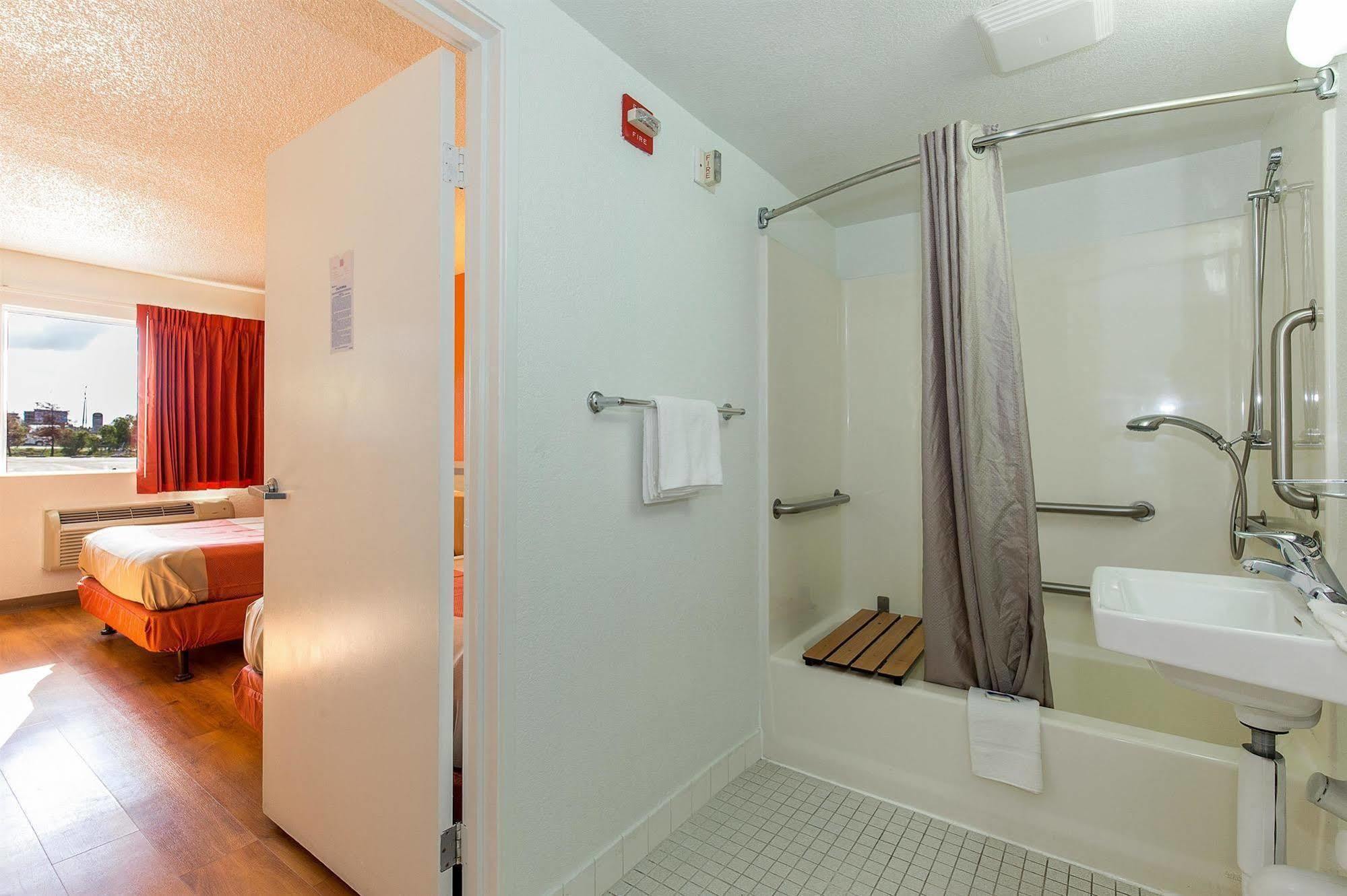 Motel 6 Hayward, Ca- Silicon Valley Gateway Zewnętrze zdjęcie